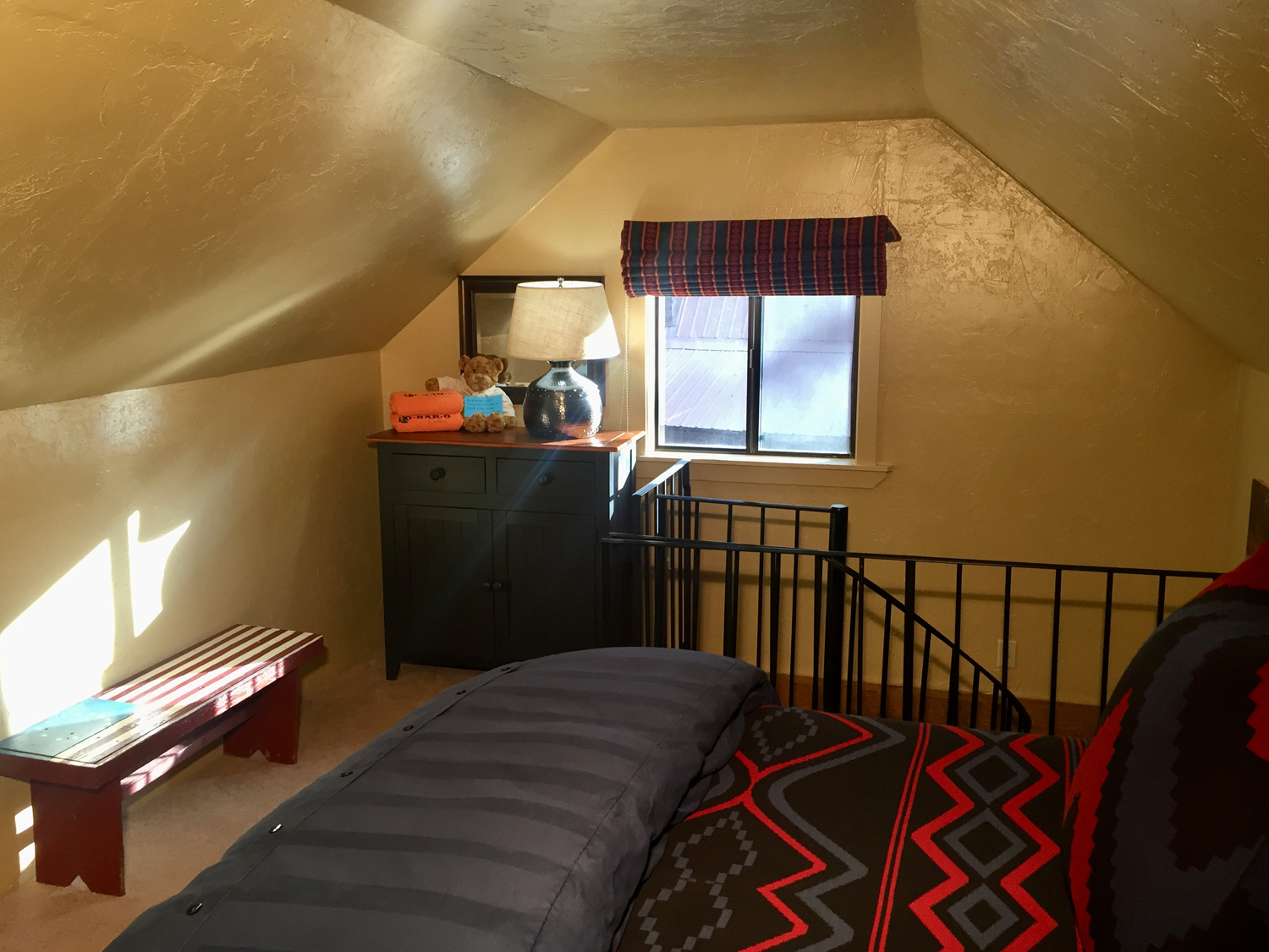 Aspen bedroom2