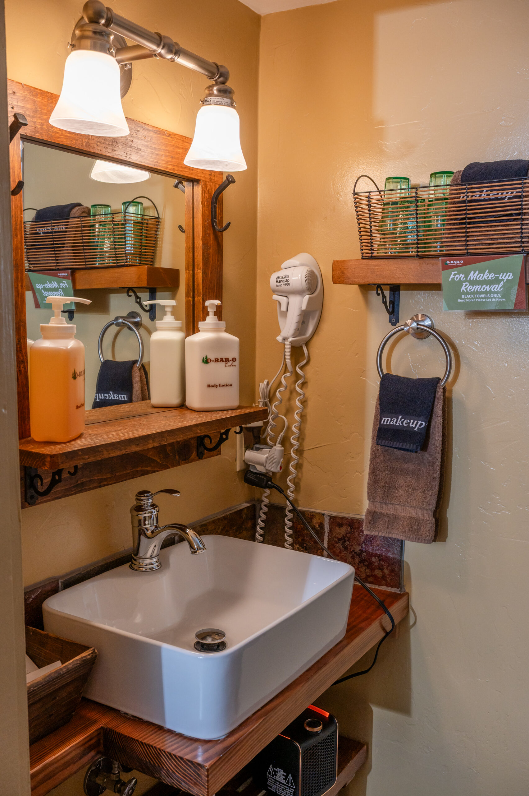 aspen bathroom2