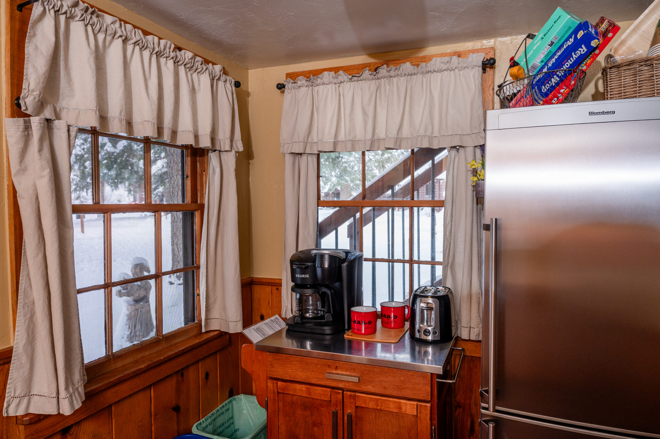 chipmunk kitchen2