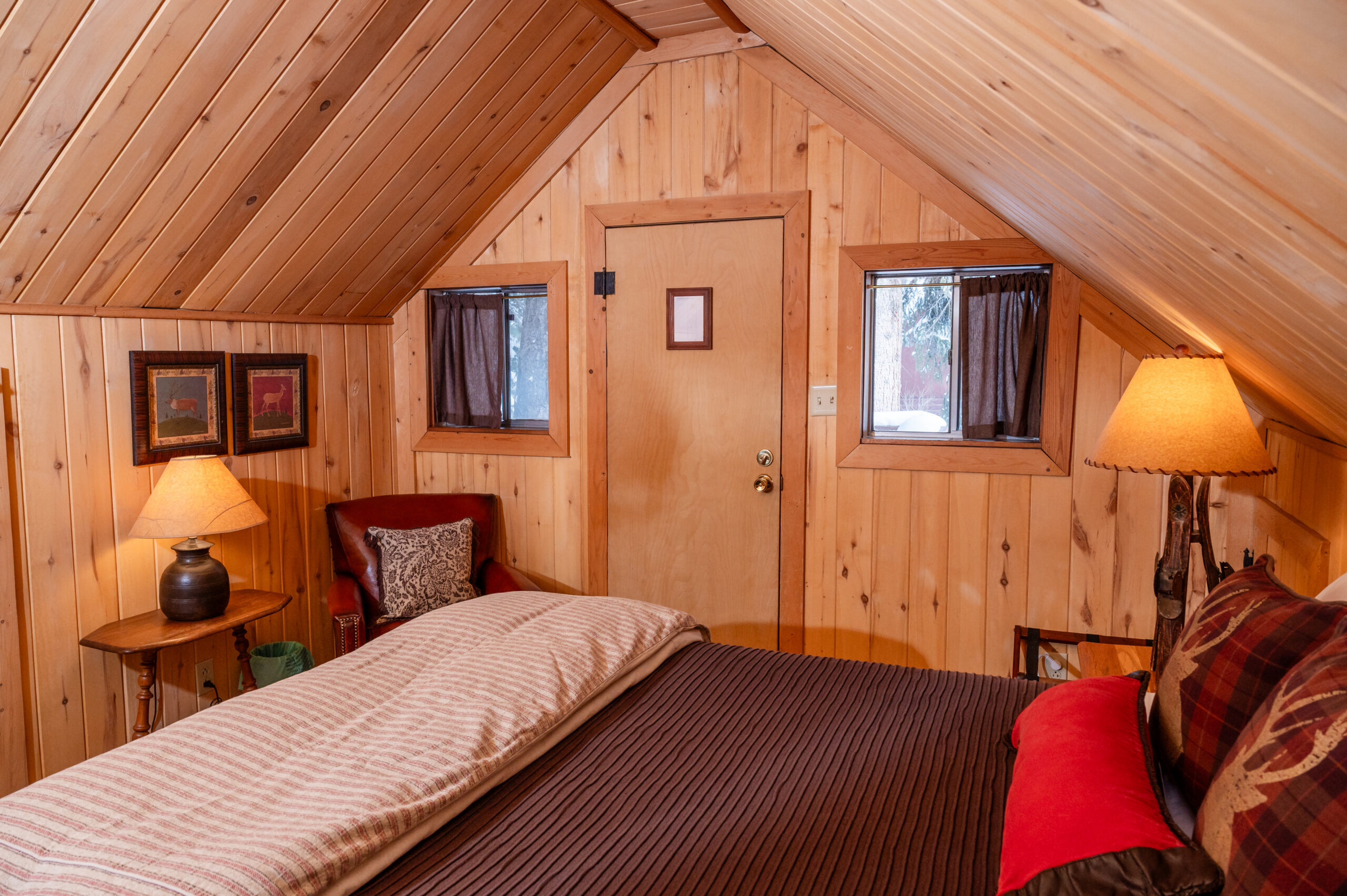 hummingbird bedroom4