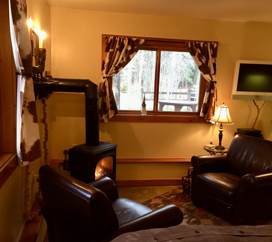 Birdsnest livingroom 1