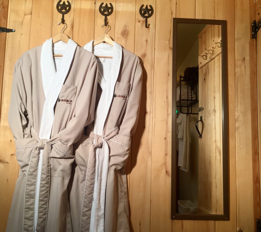 Ponderosa robes