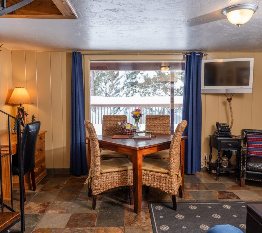 bluespruce dining table